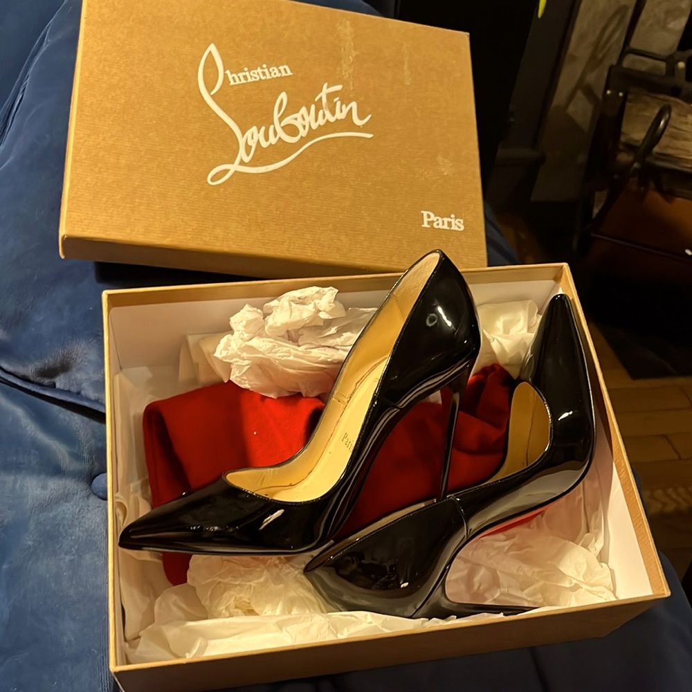 Louboutains So Kate, small blemish on one heel, lightly used.